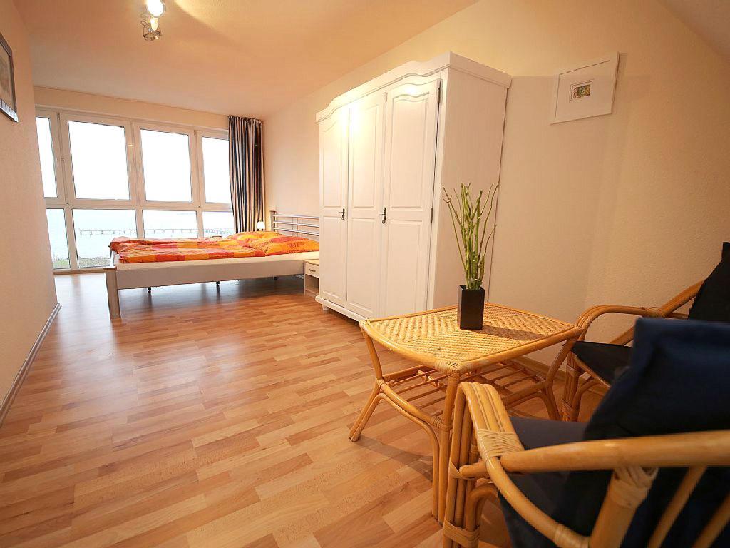 Ferienhaus Suedblick Am Yachthafen Breege Exteriör bild